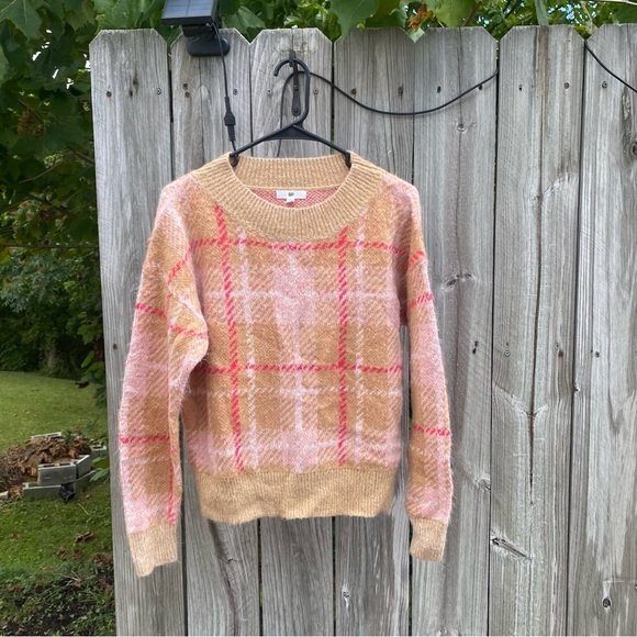 BP Checkered Sweater in Pink and Tan - Picture 1 of 5